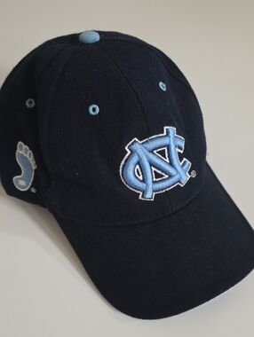 North Carolina Tar Heels Black and Carolina Blue Logo Baseball Cap